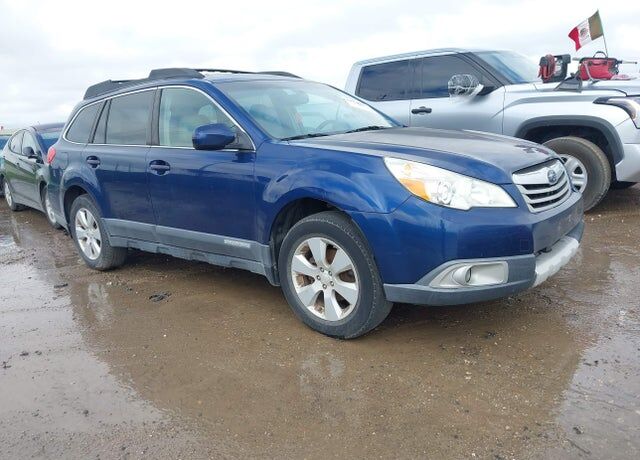 2011 SUBARU Outback