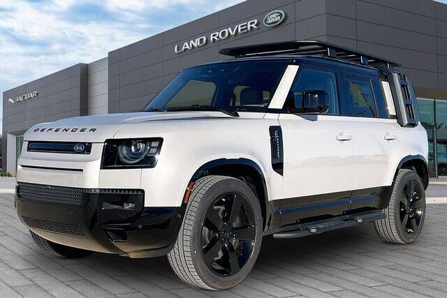 2026 LAND ROVER Defender