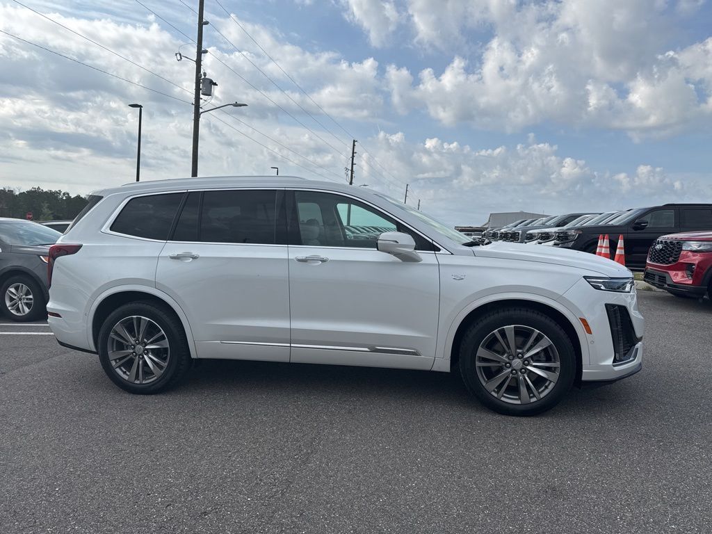 2022 CADILLAC XT6
