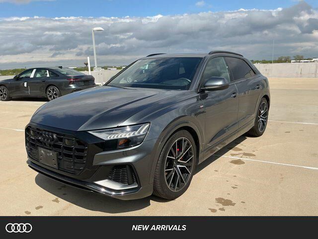 2022 AUDI Q8