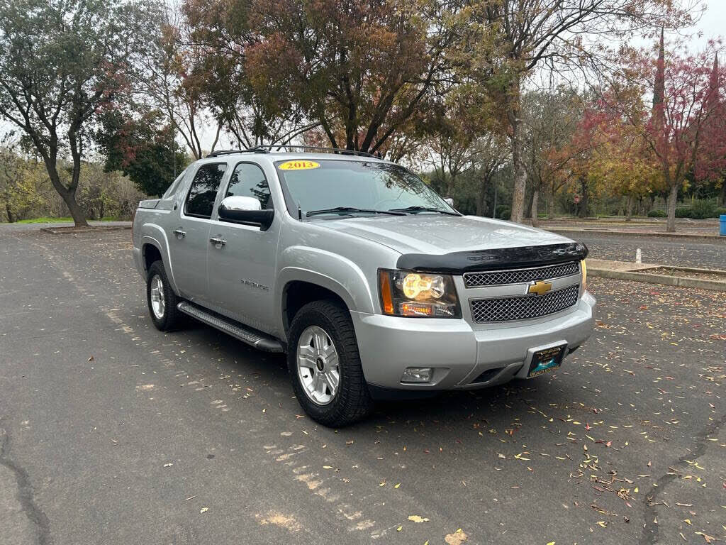 2013 CHEVROLET Avalanche
