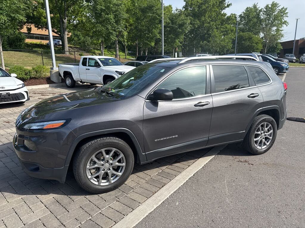 2018 JEEP Cherokee