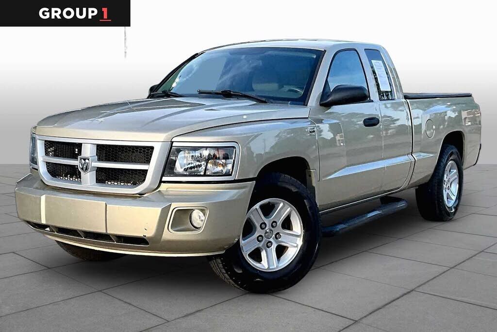 2011 DODGE Dakota