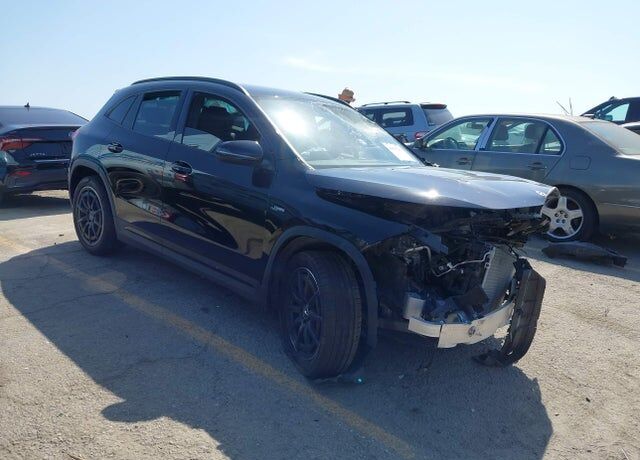 2021 MERCEDES-BENZ GLA-Class