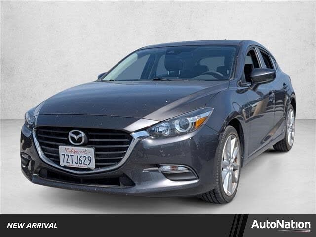2017 MAZDA Mazda3