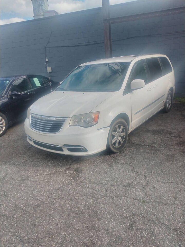 2011 CHRYSLER Town and Country