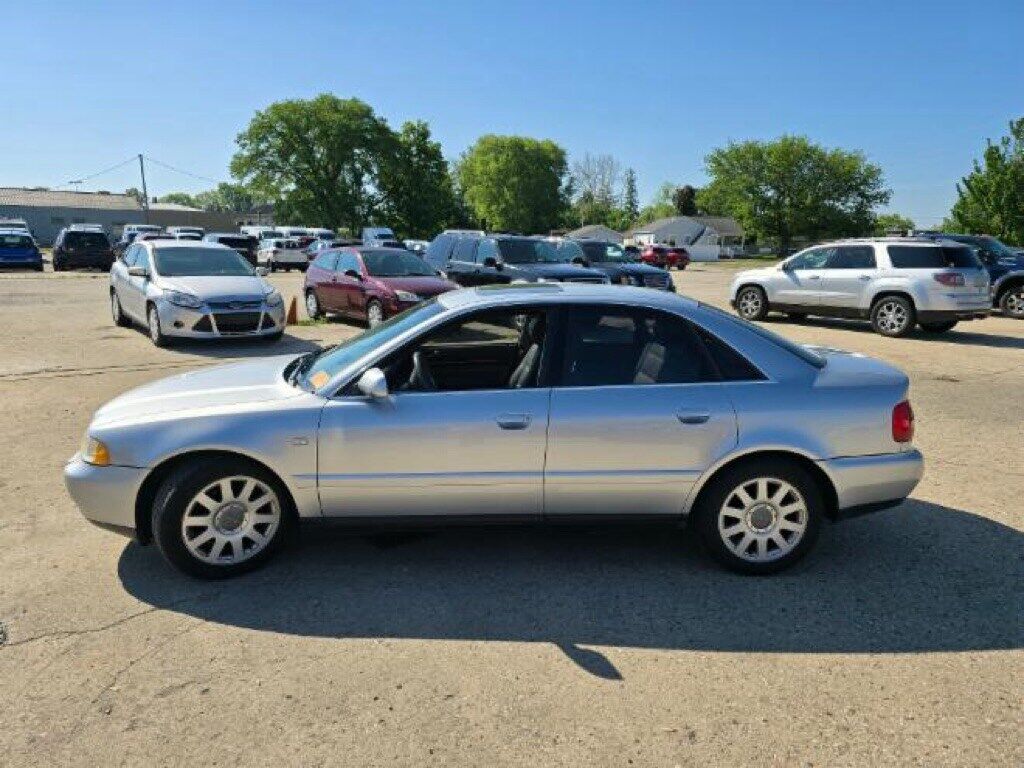 2000 AUDI A4