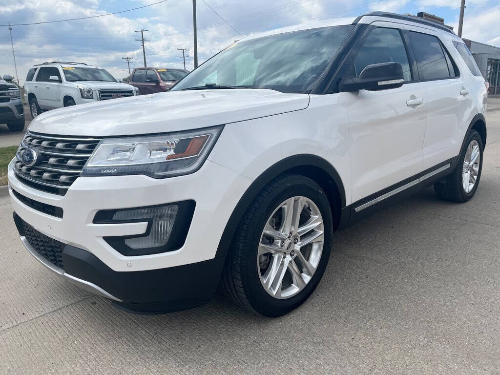 2016 FORD Explorer