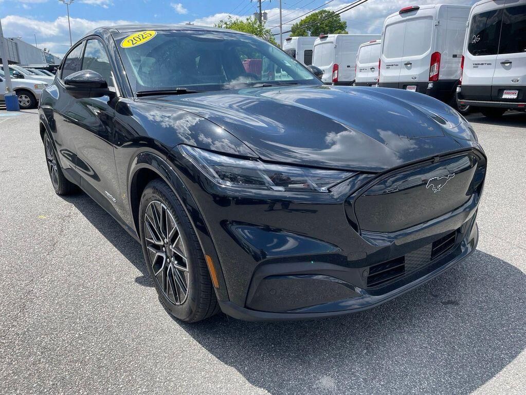 2025 FORD Mustang