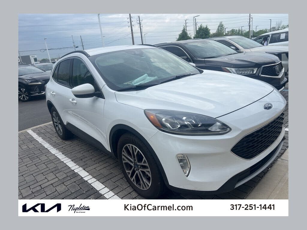2020 FORD Escape