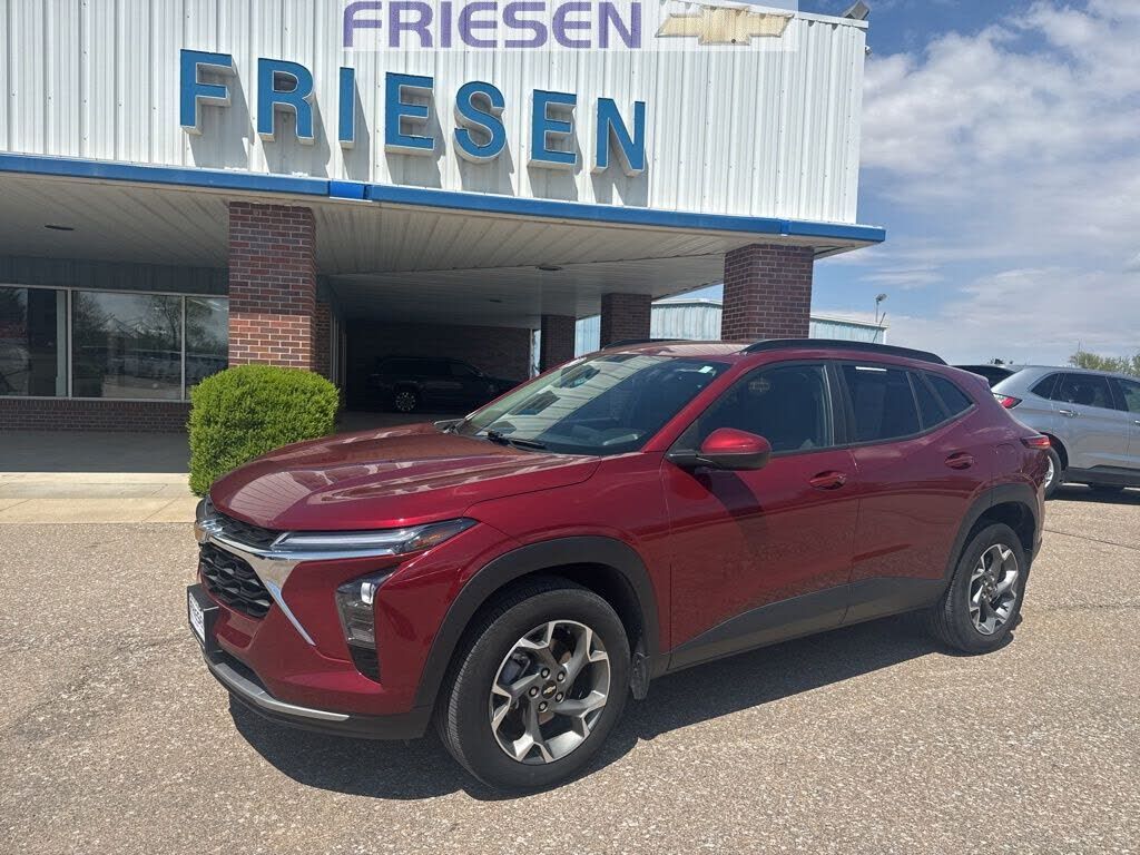 2024 CHEVROLET Trax