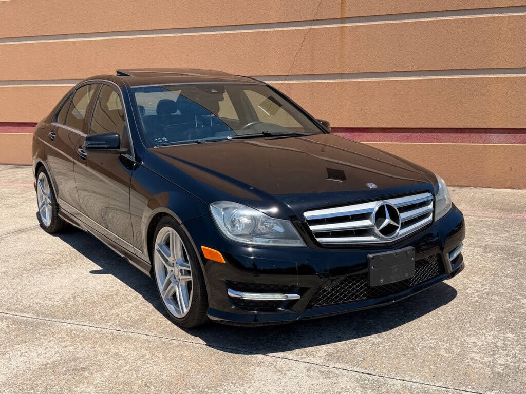 2012 MERCEDES-BENZ C-Class