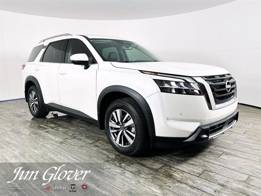 2024 NISSAN Pathfinder