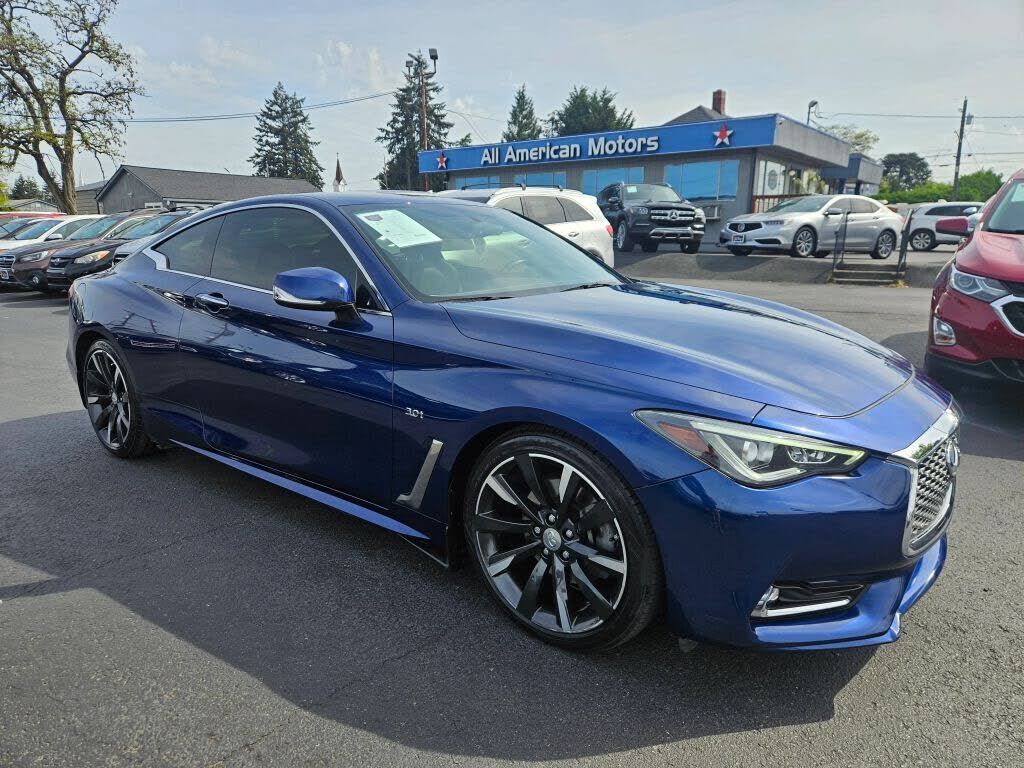 2017 INFINITI Q60