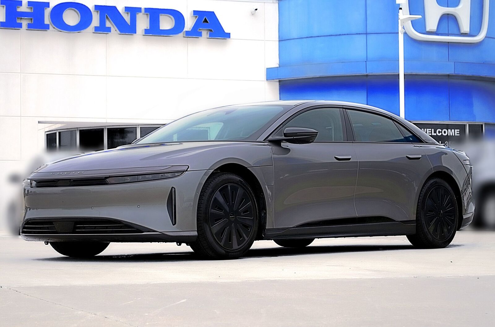 2025 LUCID Air