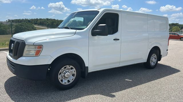 2015 NISSAN NV