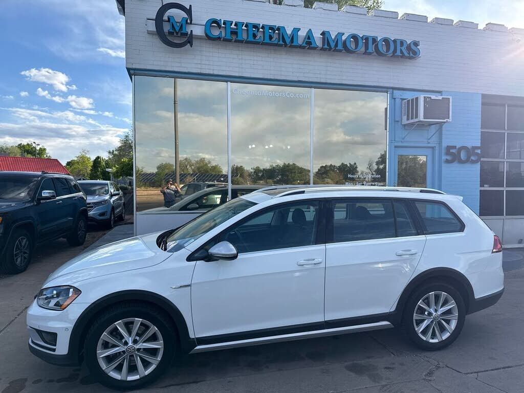 2017 VOLKSWAGEN Golf Alltrack
