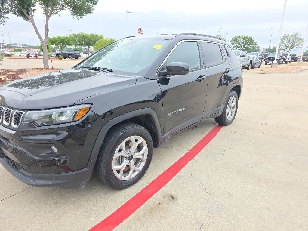 2025 JEEP Compass
