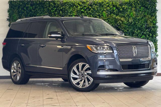 2023 LINCOLN Navigator