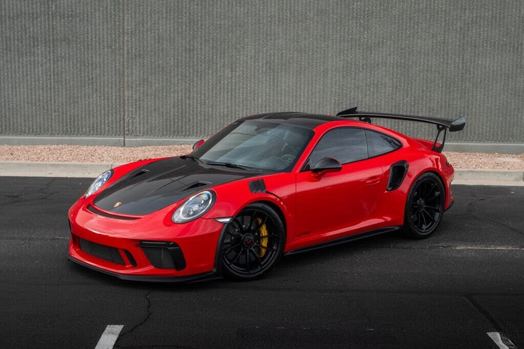 2019 PORSCHE 911
