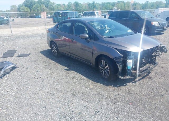 2021 NISSAN Versa