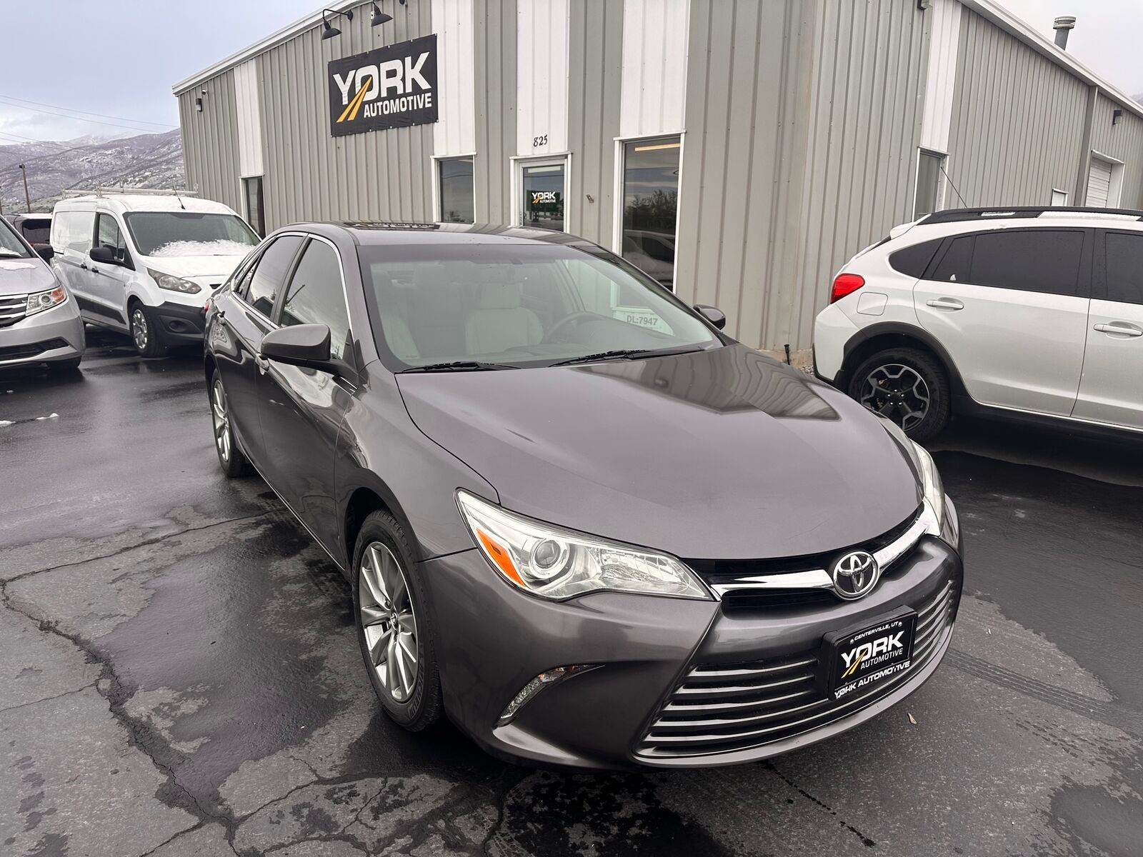 2017 TOYOTA Camry