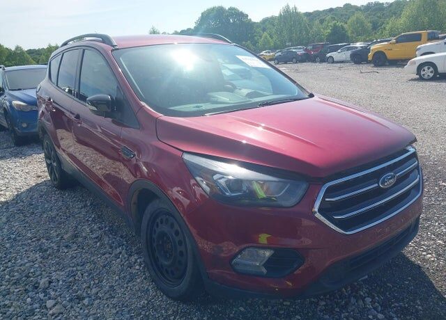 2017 FORD Escape