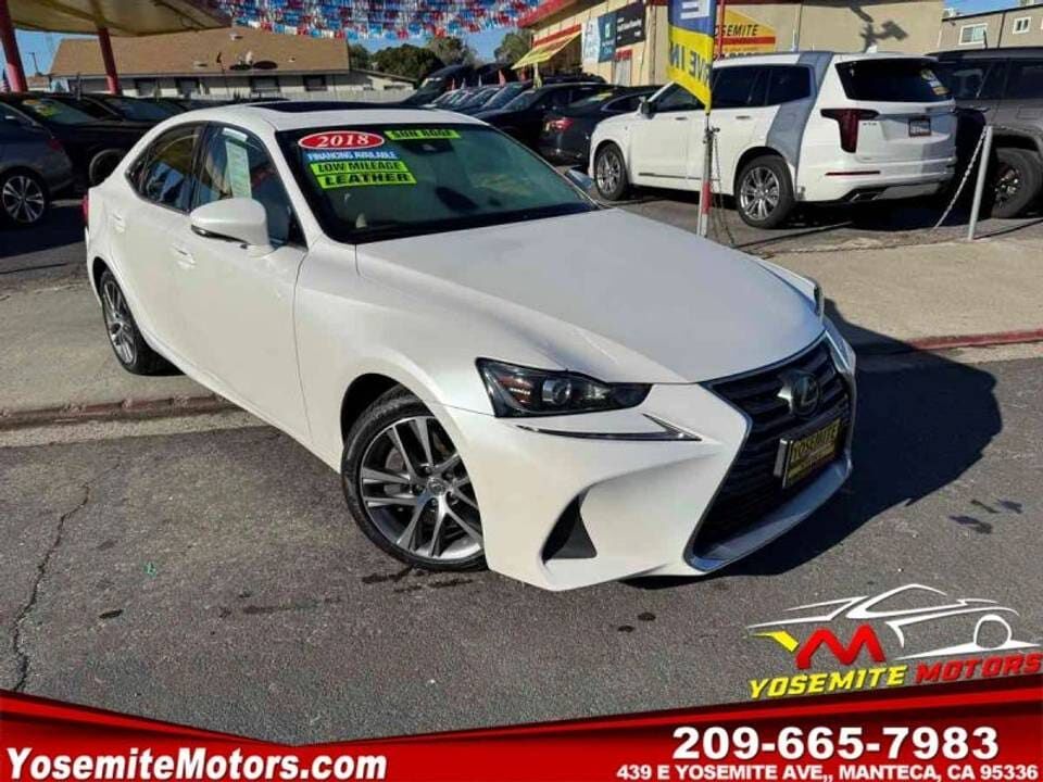 2018 LEXUS IS