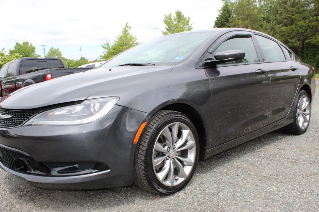 2016 CHRYSLER 200