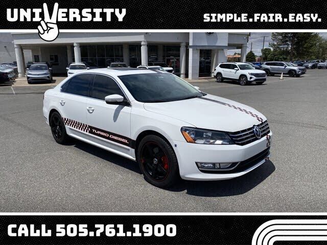 2014 VOLKSWAGEN Passat