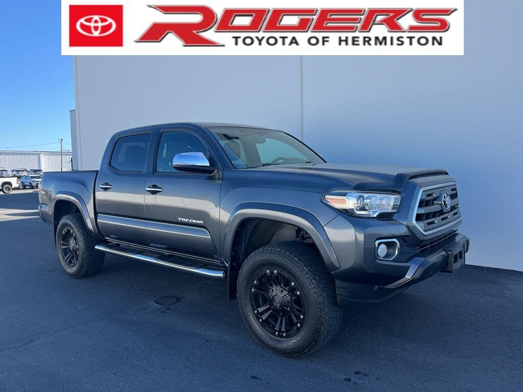 2017 TOYOTA Tacoma
