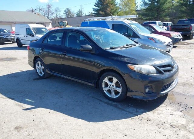 2011 TOYOTA Corolla