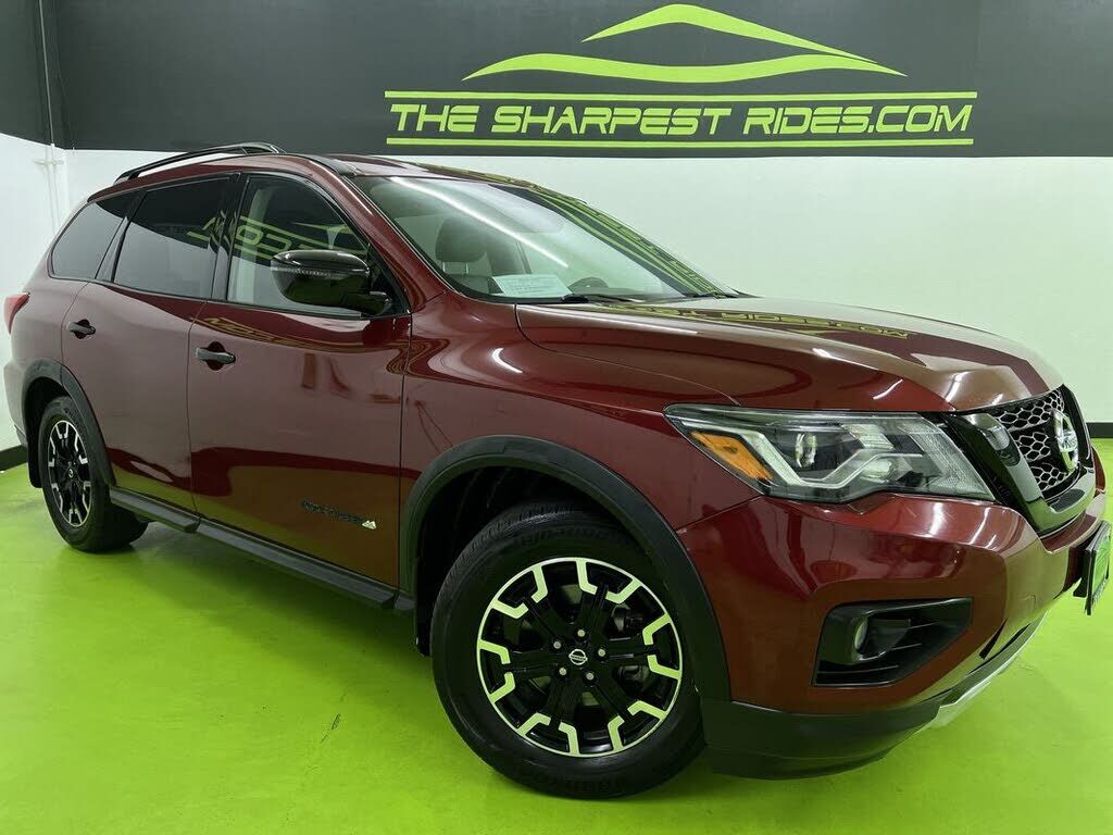 2020 NISSAN Pathfinder