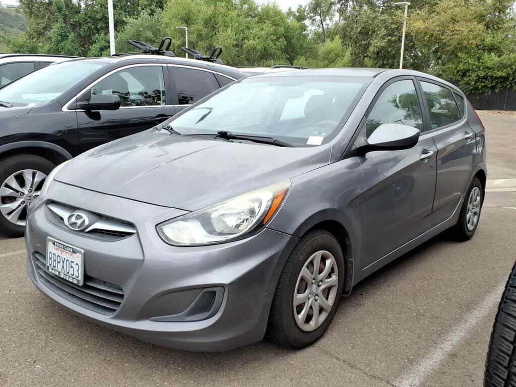 2014 HYUNDAI Accent