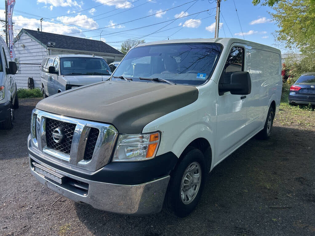 2013 NISSAN NV