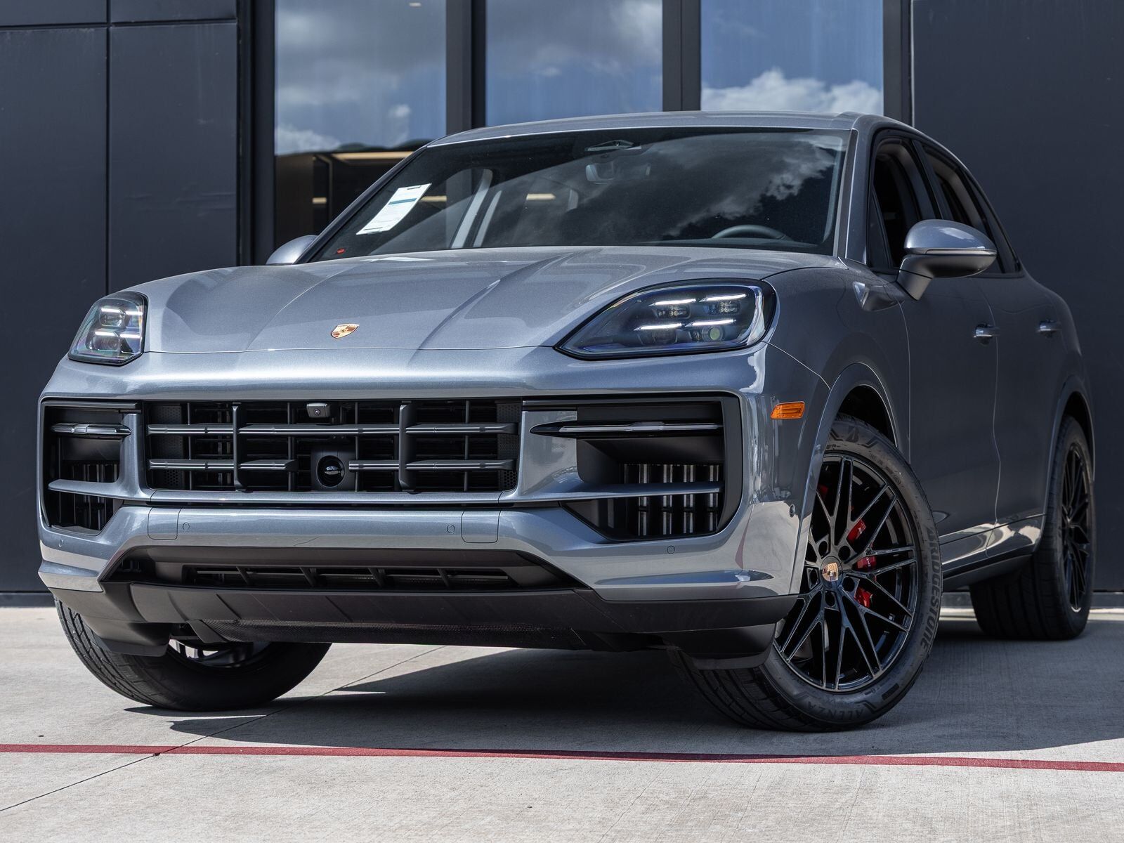 2026 PORSCHE Cayenne
