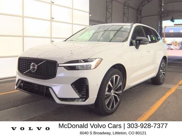 2025 VOLVO XC60