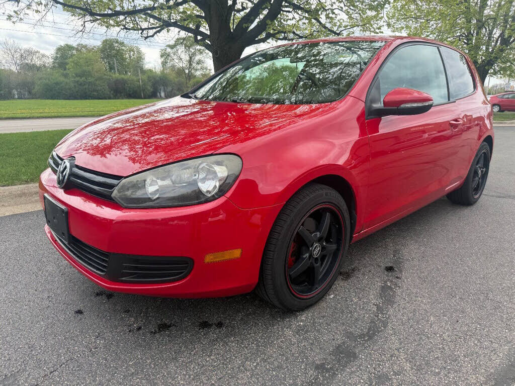 2011 VOLKSWAGEN Golf