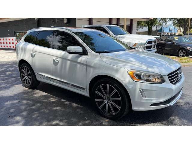 2015 VOLVO XC60