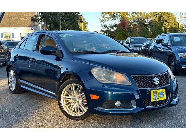 2011 SUZUKI Kizashi