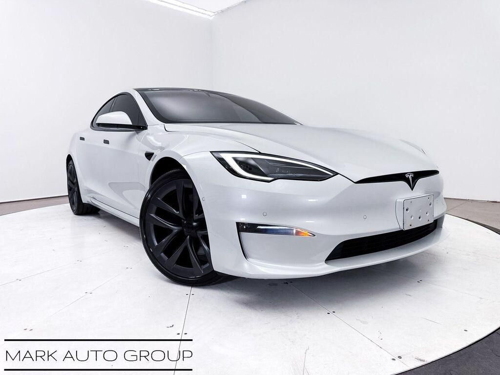 2022 TESLA Model S