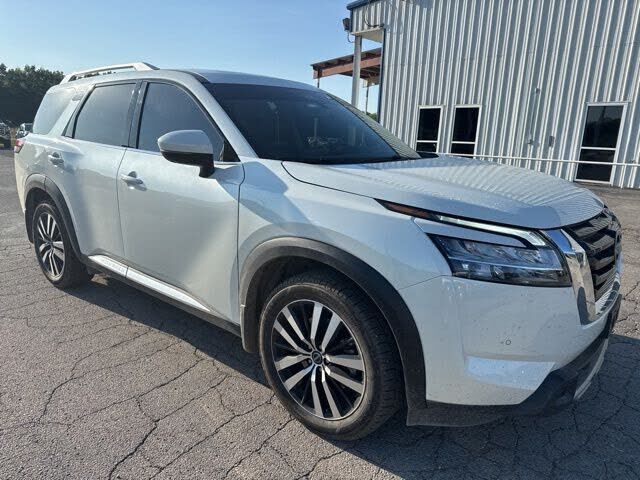 2024 NISSAN Pathfinder