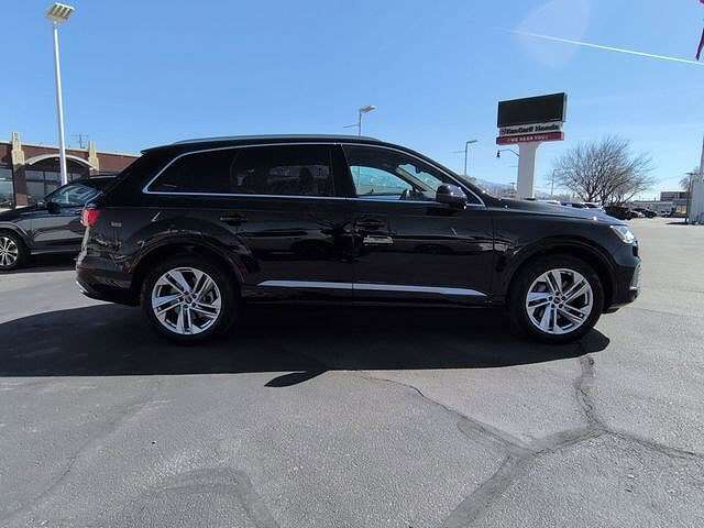 2023 AUDI Q7