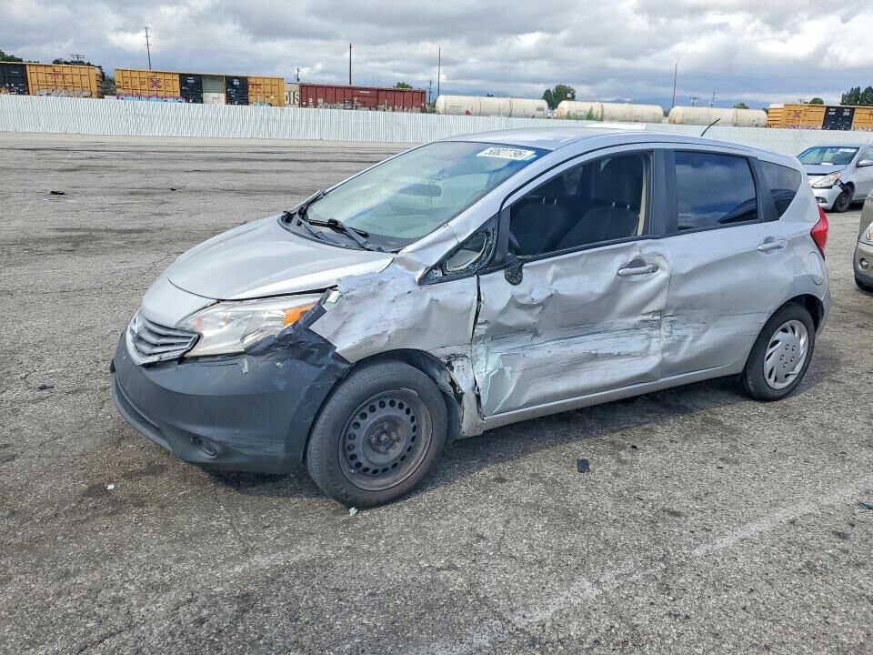 2016 NISSAN Versa
