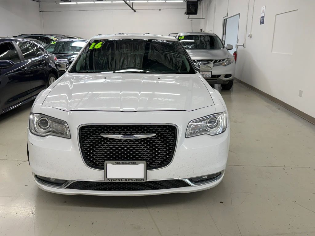 2016 CHRYSLER 300