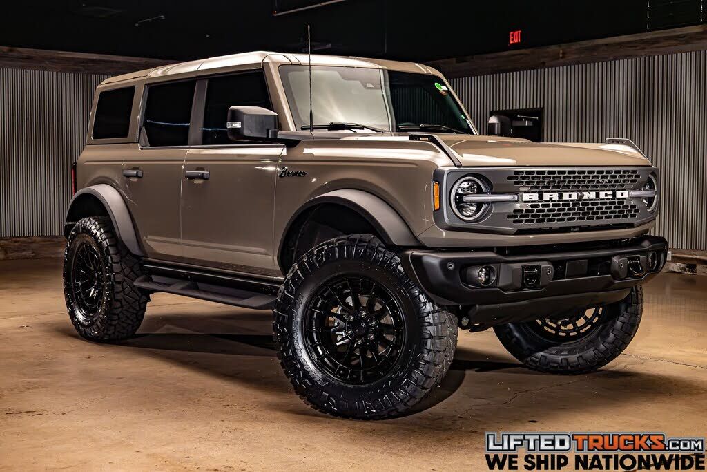 2025 FORD Bronco