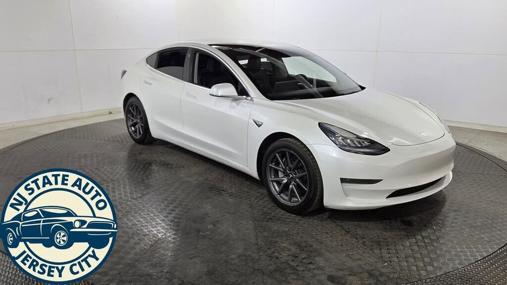 2020 TESLA Model 3