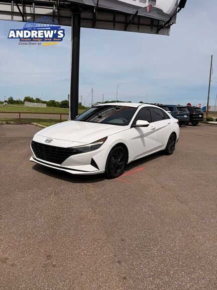 2023 HYUNDAI Elantra