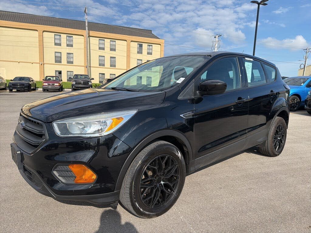 2017 FORD Escape