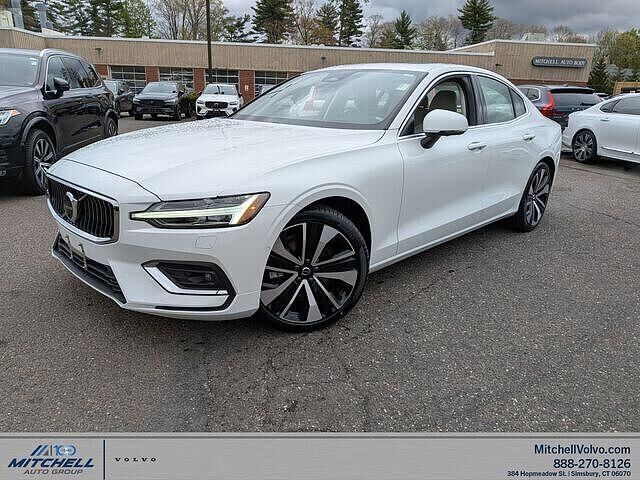 2023 VOLVO S60